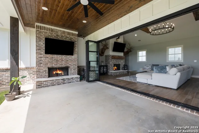 32139 Giboney Hempstead, TX 77445