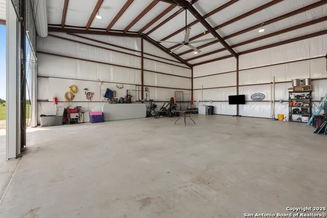 32139 Giboney Hempstead, TX 77445