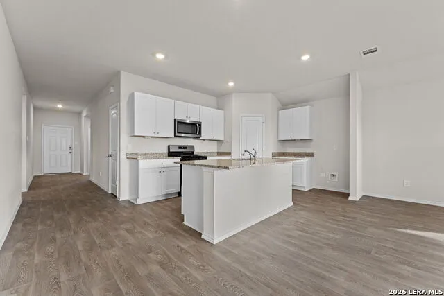 3112 Palm Springs Seguin, TX 78155