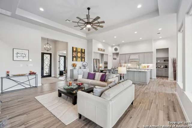406 Arthur Ct Spring Branch, TX 78070