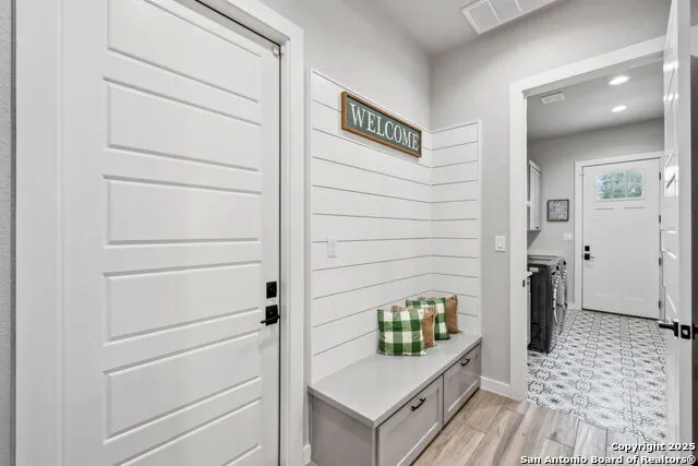 406 Arthur Ct Spring Branch, TX 78070