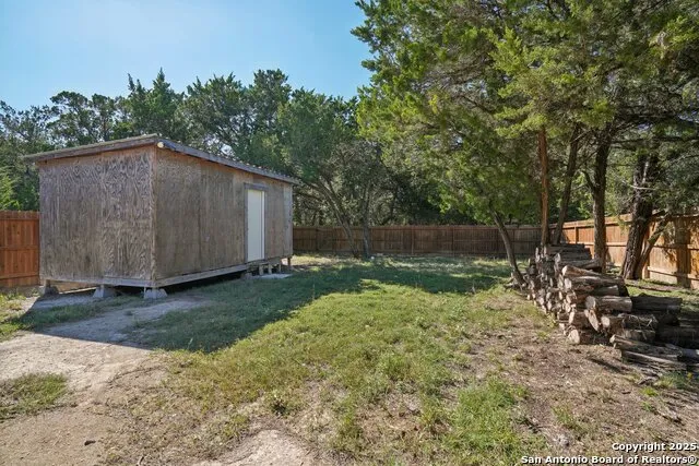 636 Skyline Dr Bandera, TX 78003