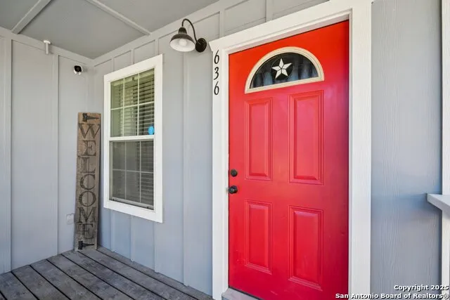 636 Skyline Dr Bandera, TX 78003