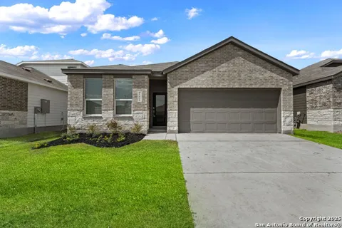 1221 Twisted Creek