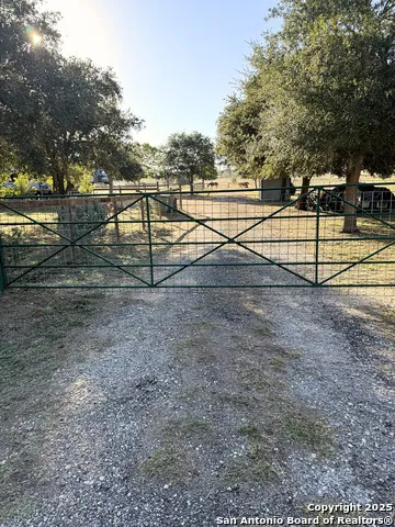 226 Fm 1107 Stockdale, TX 78160
