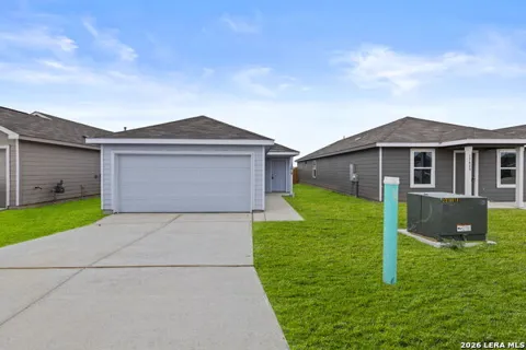 12619 Kathleen St