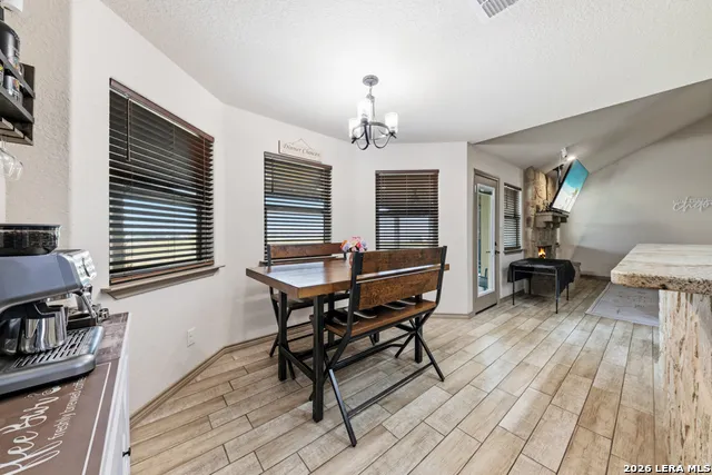 317 HONEYSUCKLE LN La Vernia, TX 78121