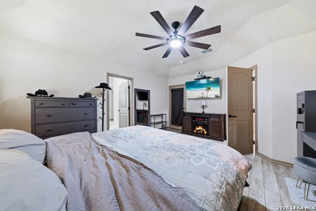 317 HONEYSUCKLE LN La Vernia, TX 78121