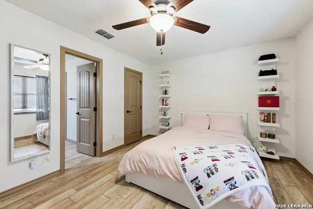 317 HONEYSUCKLE LN La Vernia, TX 78121