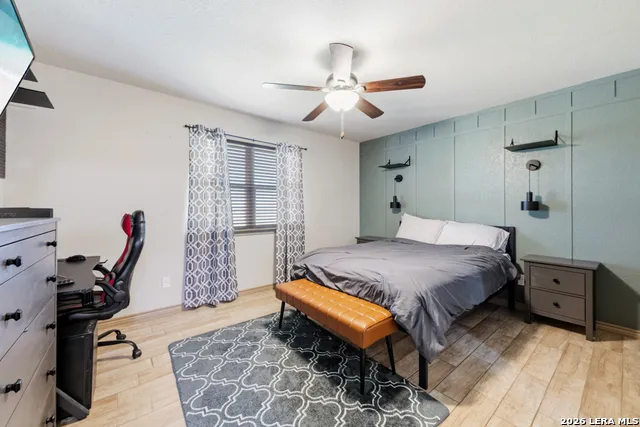 317 HONEYSUCKLE LN La Vernia, TX 78121