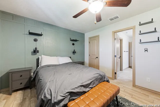 317 HONEYSUCKLE LN La Vernia, TX 78121
