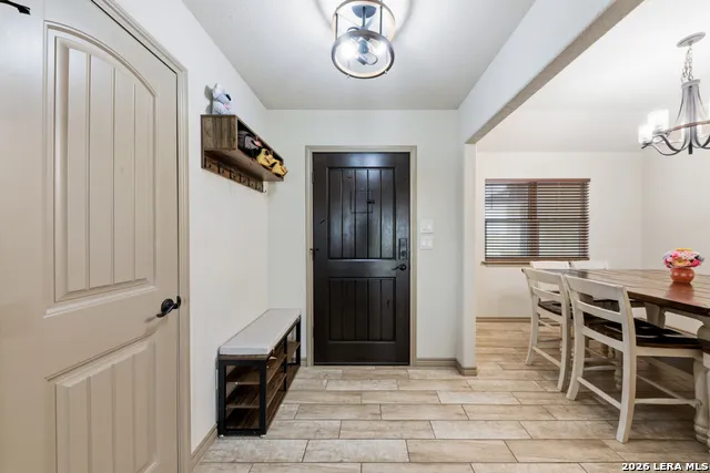 317 HONEYSUCKLE LN La Vernia, TX 78121