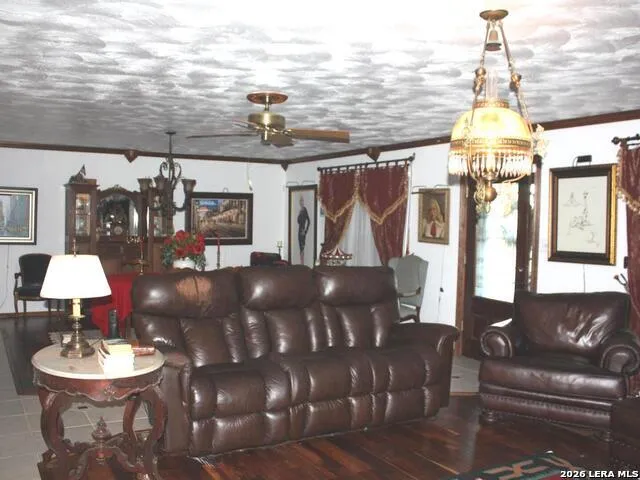 177 Schirmer Rd Woodsboro, TX 78393