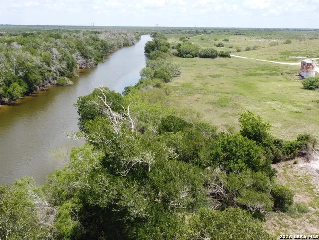 177 Schirmer Rd Woodsboro, TX 78393