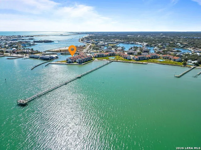 620 S Fulton Beach Rd #204 Rockport, TX 78232