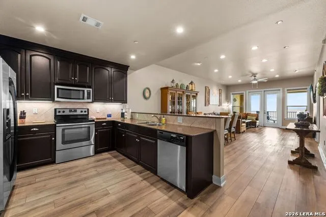 1001 The Cape #24 Horseshoe Bay, TX 78657