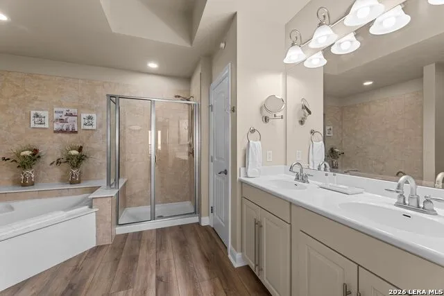1001 The Cape #24 Horseshoe Bay, TX 78657