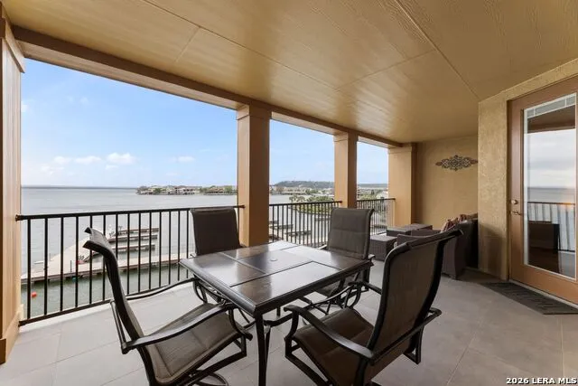1001 The Cape #24 Horseshoe Bay, TX 78657