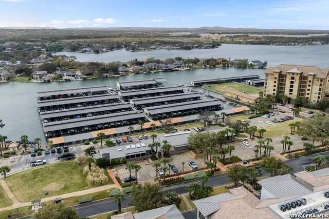 1001 The Cape #24 Horseshoe Bay, TX 78657