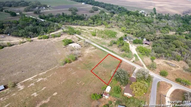 515 Dry Hollow La Vernia, TX 78121