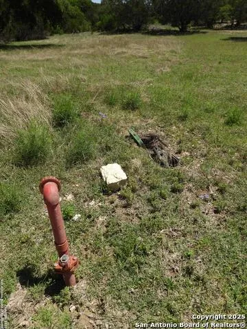 772 HAGER RDG Bandera, TX 78003