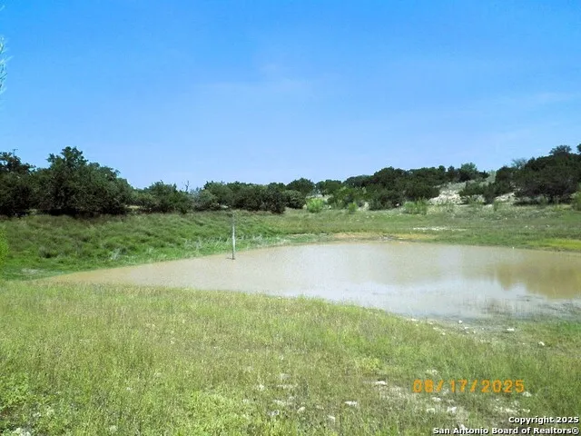 772 HAGER RDG Bandera, TX 78003