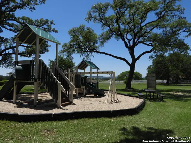 772 HAGER RDG Bandera, TX 78003