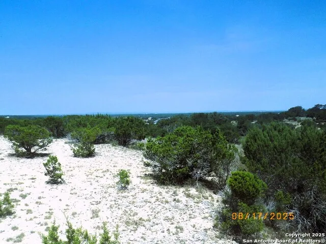 772 HAGER RDG Bandera, TX 78003