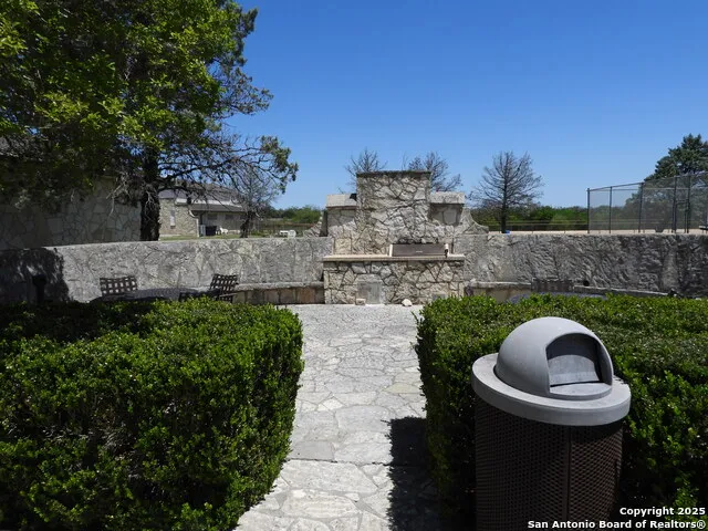 772 HAGER RDG Bandera, TX 78003