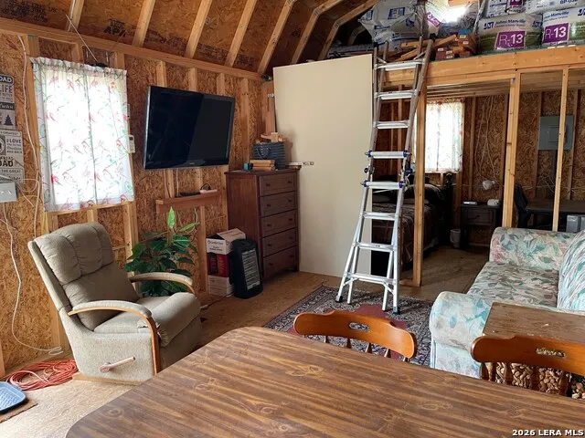 701 S Goat Pipe Creek, TX 78063