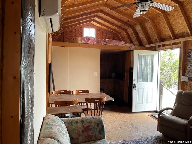 701 S Goat Pipe Creek, TX 78063