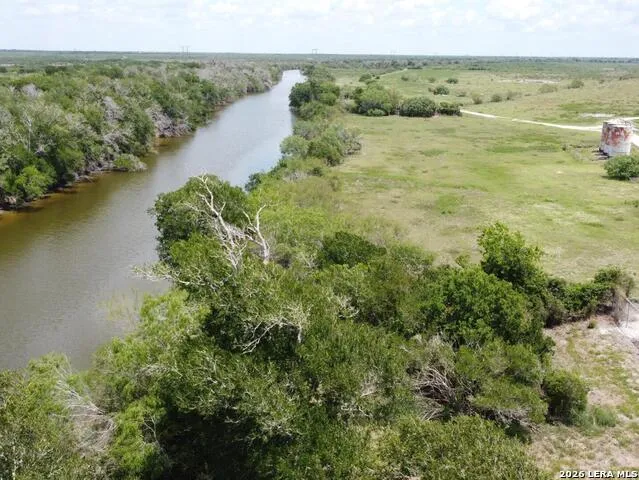 177 Schirmer Rd Woodsboro, TX 78393