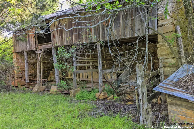 2937 Langes Mill Road Doss, TX 78618