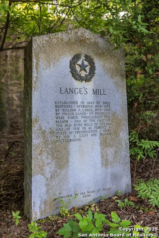 2937 Langes Mill Road Doss, TX 78618
