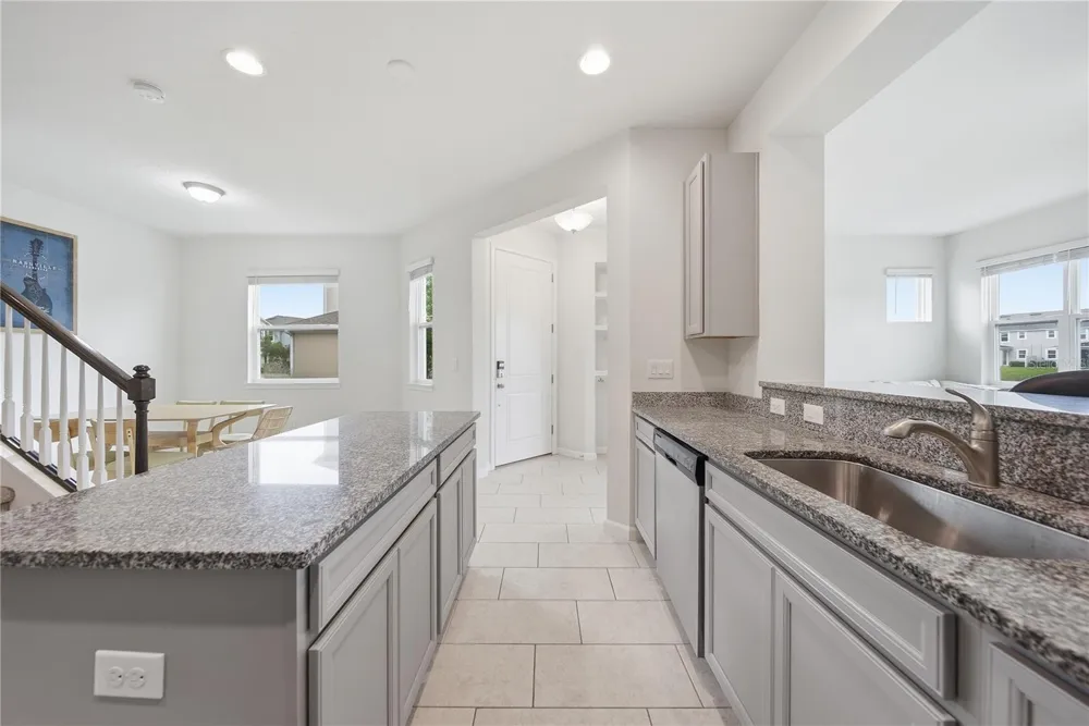 5553 PLEASANTVIEW COURT Bradenton, FL 34211