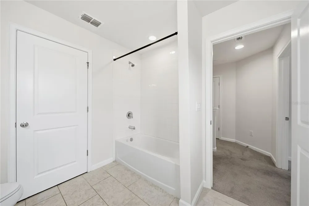 5553 PLEASANTVIEW COURT Bradenton, FL 34211