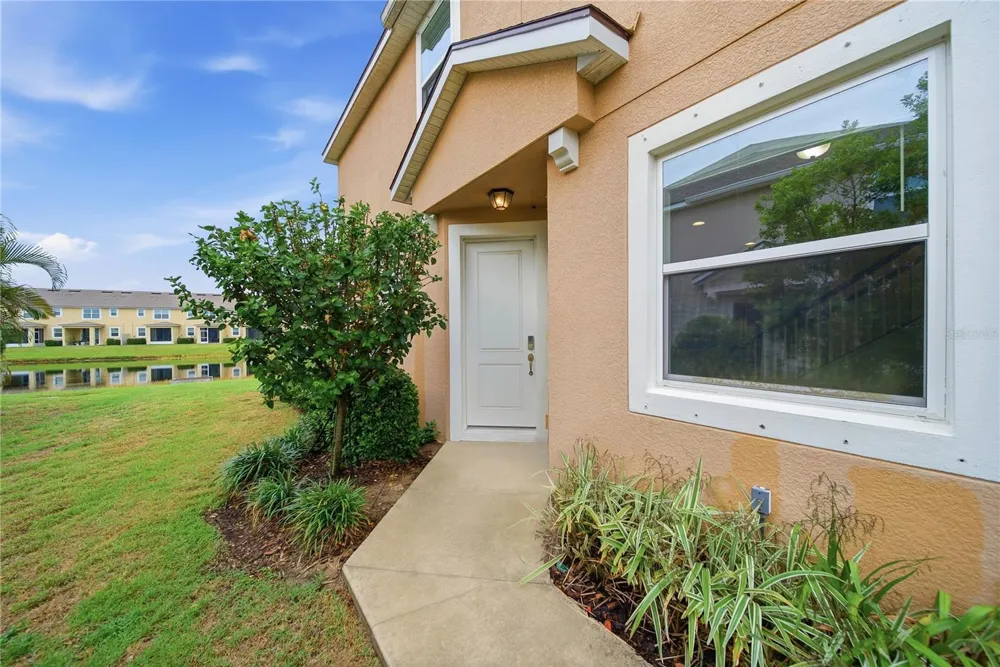 5553 PLEASANTVIEW COURT Bradenton, FL 34211
