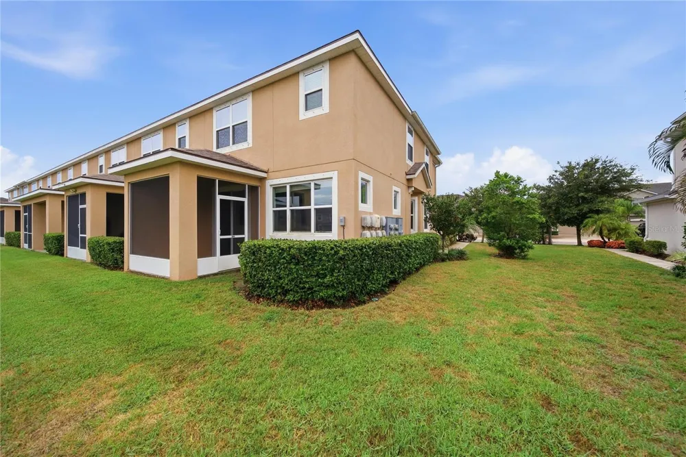 5553 PLEASANTVIEW COURT Bradenton, FL 34211