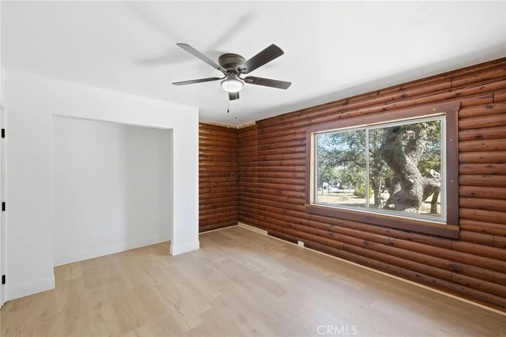 3300 Cook Peak Lake Isabella, CA 93240