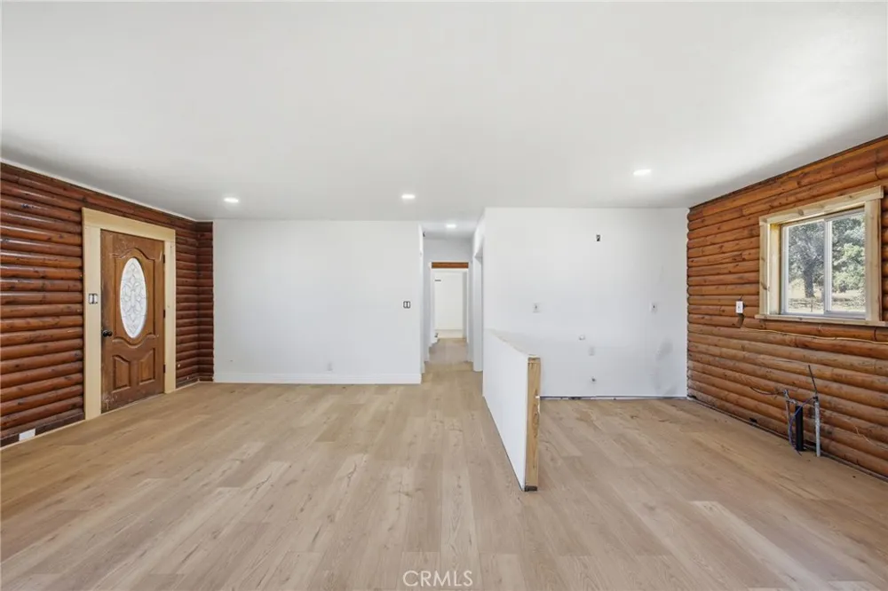 3300 Cook Peak Lake Isabella, CA 93240