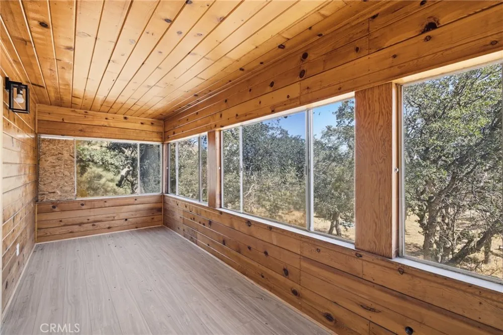 3300 Cook Peak Lake Isabella, CA 93240