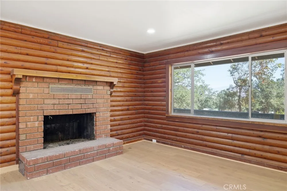 3300 Cook Peak Lake Isabella, CA 93240