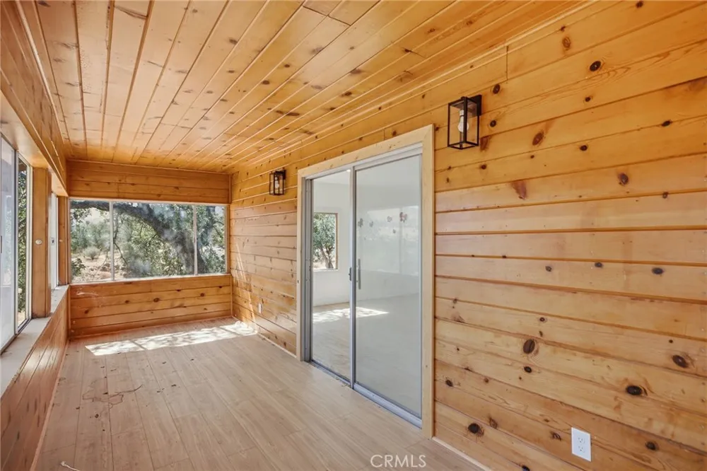 3300 Cook Peak Lake Isabella, CA 93240