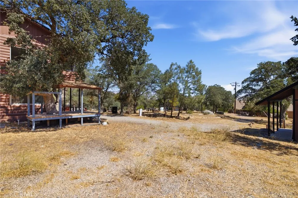 3300 Cook Peak Lake Isabella, CA 93240