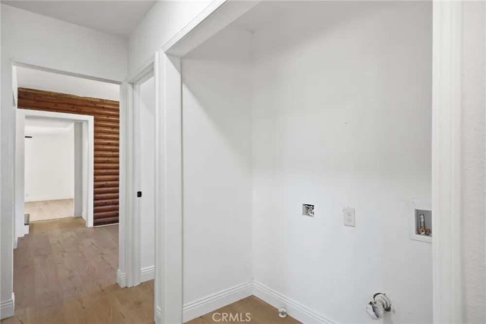 3300 Cook Peak Lake Isabella, CA 93240