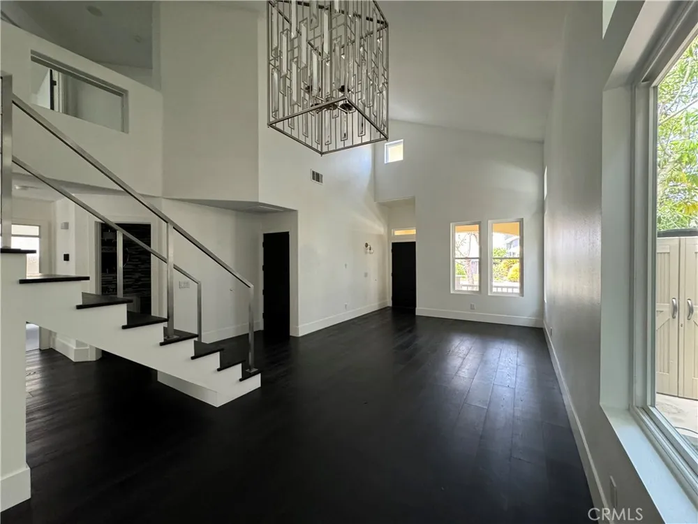 28 Deerwood Aliso Viejo, CA 92656