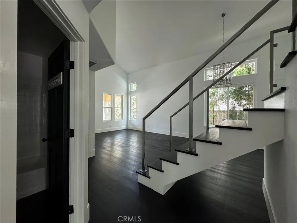 28 Deerwood Aliso Viejo, CA 92656