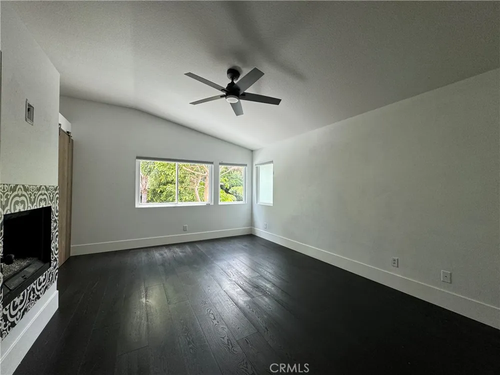 28 Deerwood Aliso Viejo, CA 92656
