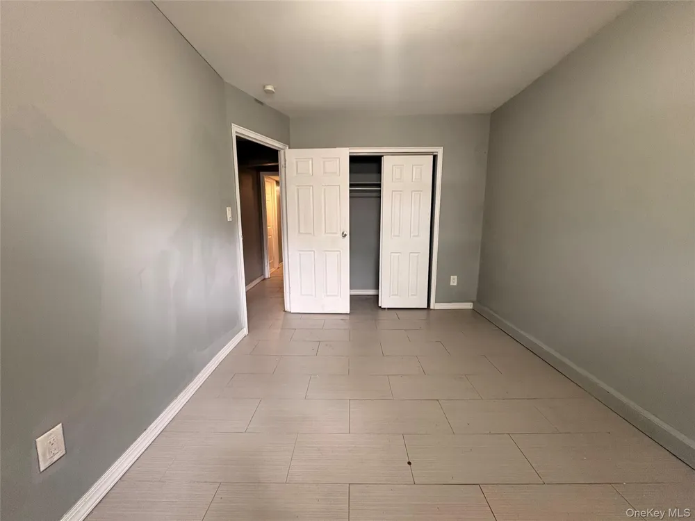 6947 De Costa Avenue Arverne, NY 11692