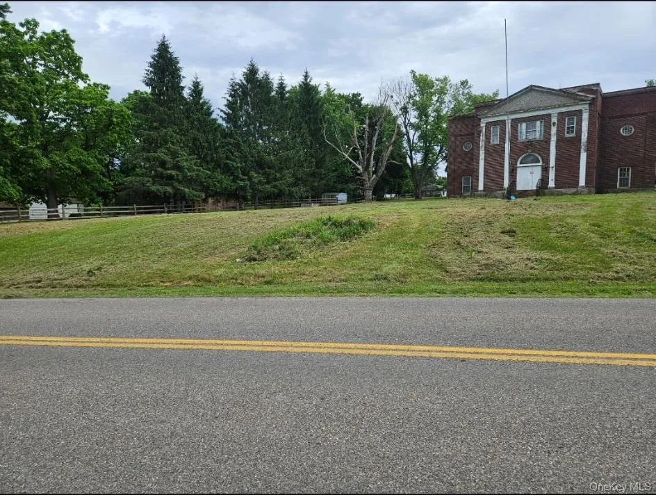 4672 S Creek Rochester, NY 14522